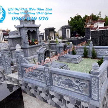 khu lăng mộ nhỏ