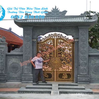 Mẫu cổng đá Nhà thờ họ có mái đao