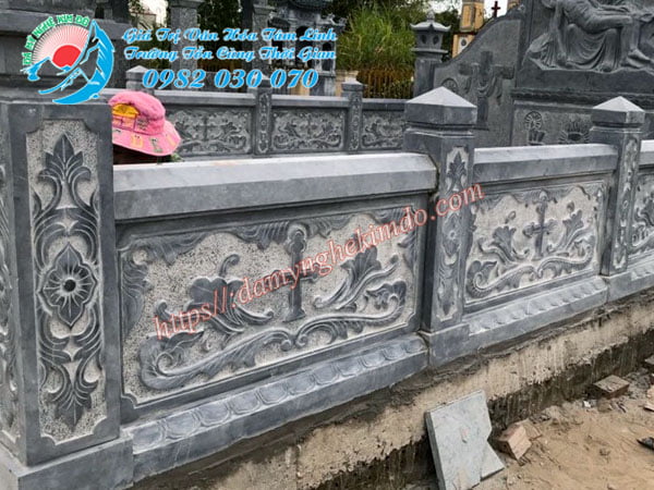 Mẫu Lan can đá công giáo 33 - Lăng mộ đá xanh khối Kim Đô
