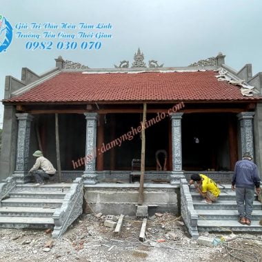 Cột đá nhà thờ, cột đá hiên, bậc tam cấp đá chạm sòi, Bo bò bậc chạm hoa văn hoa lá tây