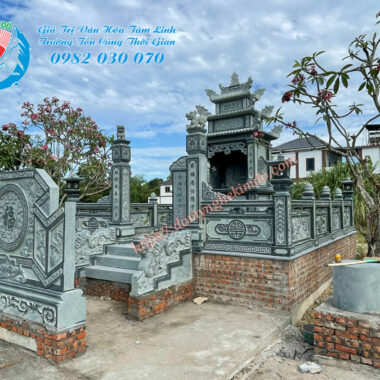 Khu lăng mộ đá xanh rêu đẹp, khu lăng mộ tổ