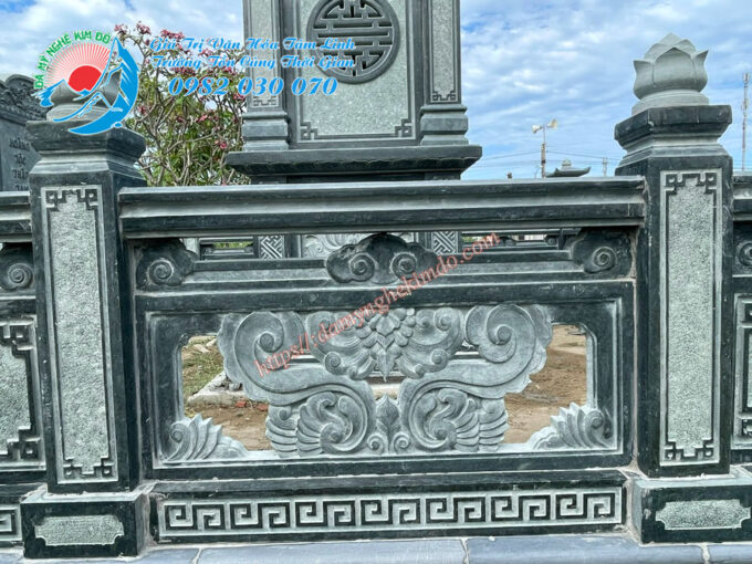 Mẫu lan can đá thông phong đẹp cho Khu lăng mộ tại Nghệ An, lan can đá xanh rêu
