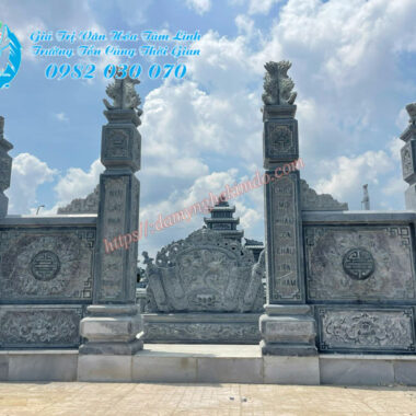 Cổng đá tứ trụ cho Khu lăng mộ