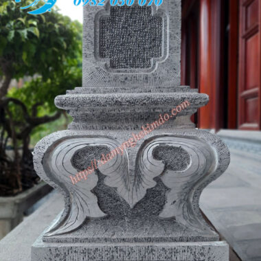 Lăng mộ đá băm bạt thủ công