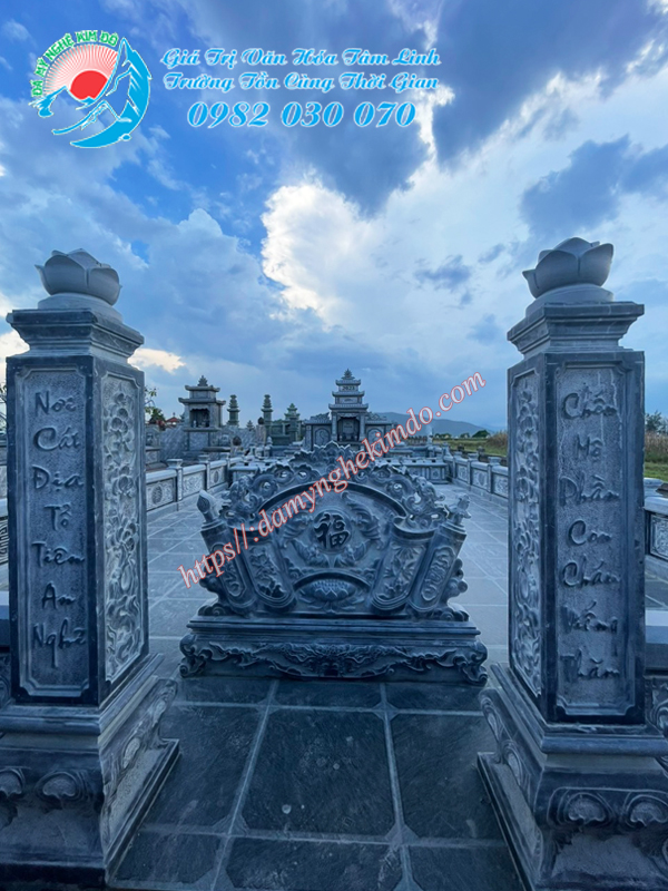Lắp đặt Khu lăng mộ đá cho dòng họ Phạm tại Nghĩa trang Cồn Túc - TP Vinh, Nghệ an