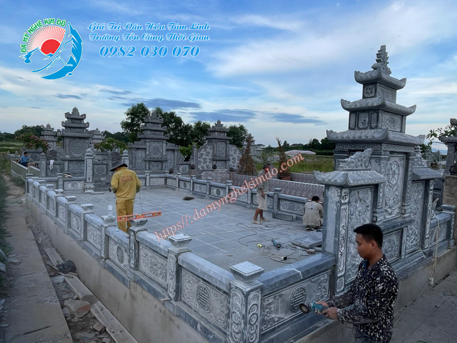 Lắp đặt Khu lăng mộ đá cho dòng họ Phạm tại Nghĩa trang Cồn Túc - TP Vinh, Nghệ an