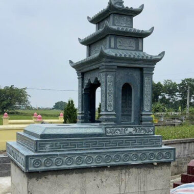 Mộ tam cấp 3 mái xanh rêu, Mộ tam cấp đá 3 mái, Mộ 3 mái đá