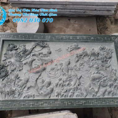 Bức phù điêu chạm sen đầm cá chép, Tranh đá chạm sen đầm cá chép
